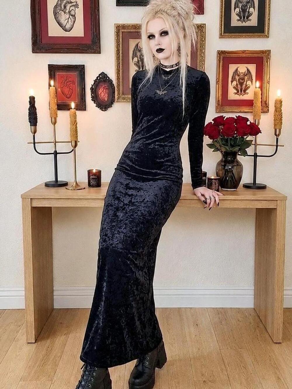 Juicy Couture black velvet maxi dress Size M